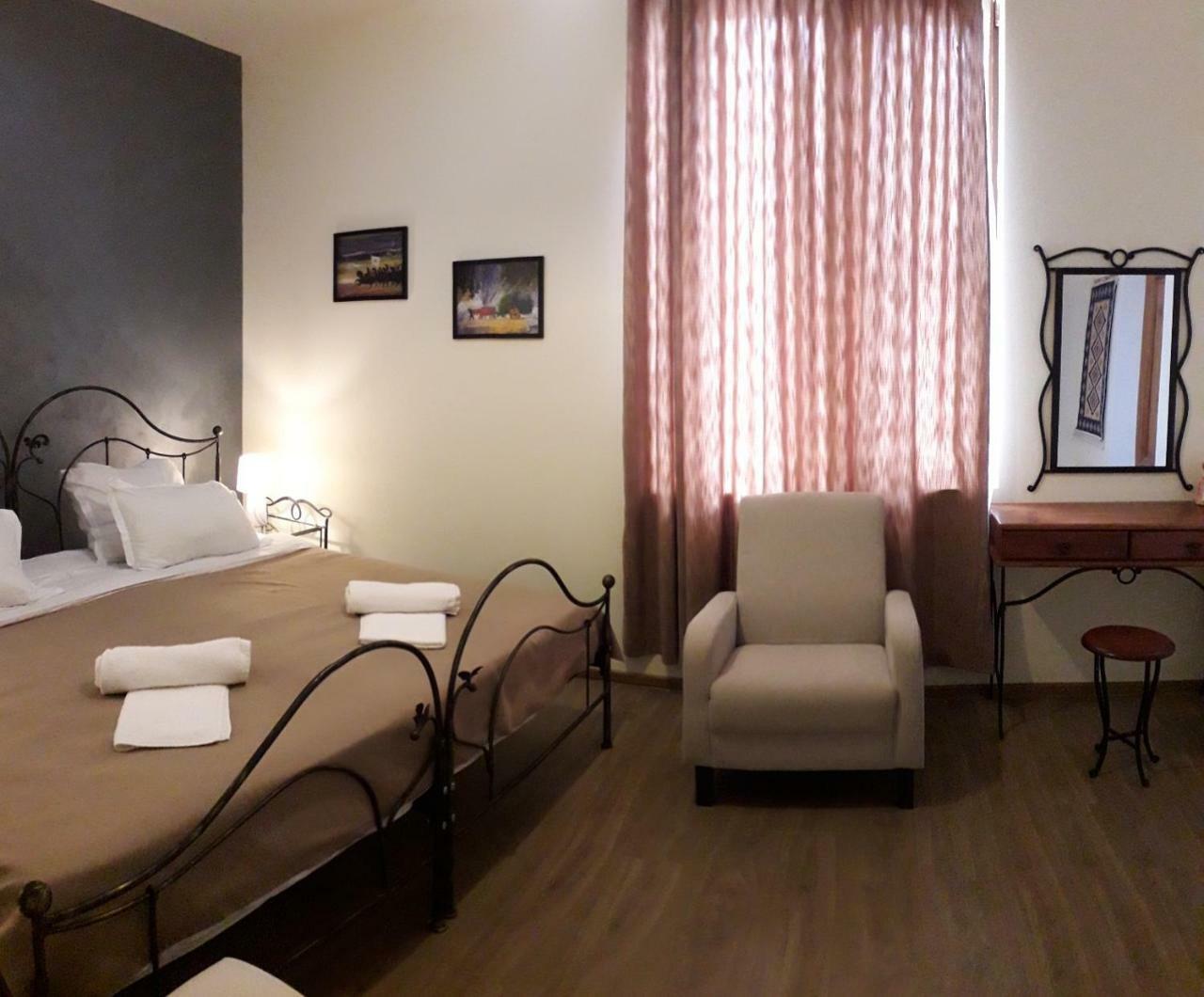 Omsi House Hotel Telavi Buitenkant foto