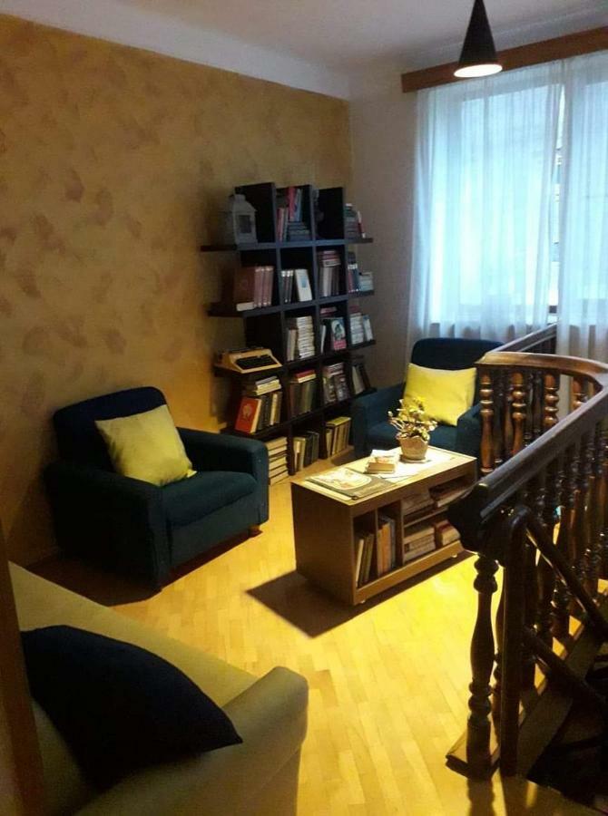 Omsi House Hotel Telavi Buitenkant foto