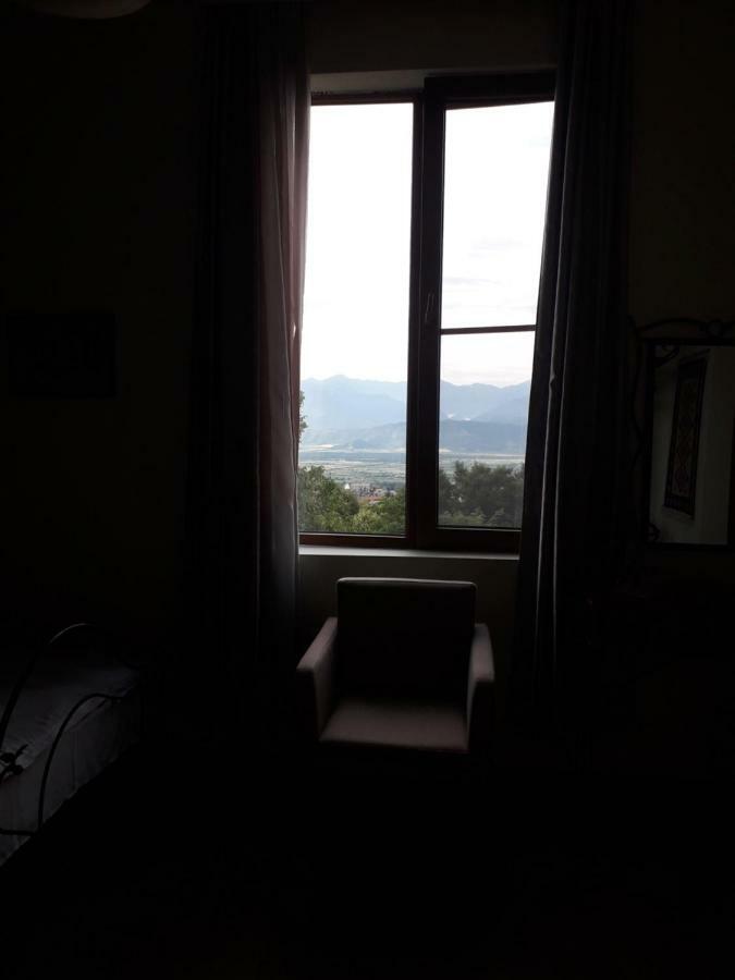 Omsi House Hotel Telavi Buitenkant foto
