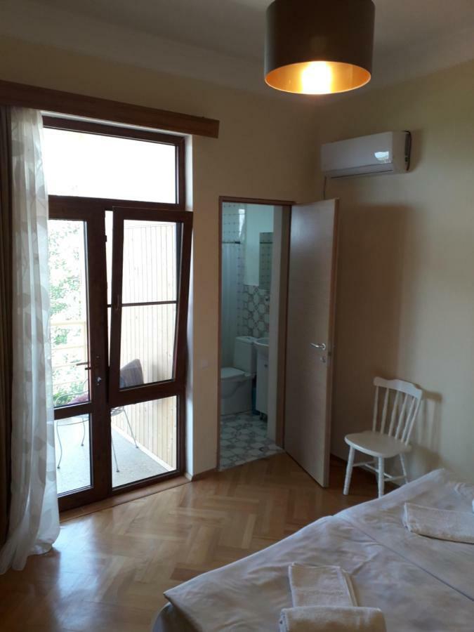 Omsi House Hotel Telavi Buitenkant foto