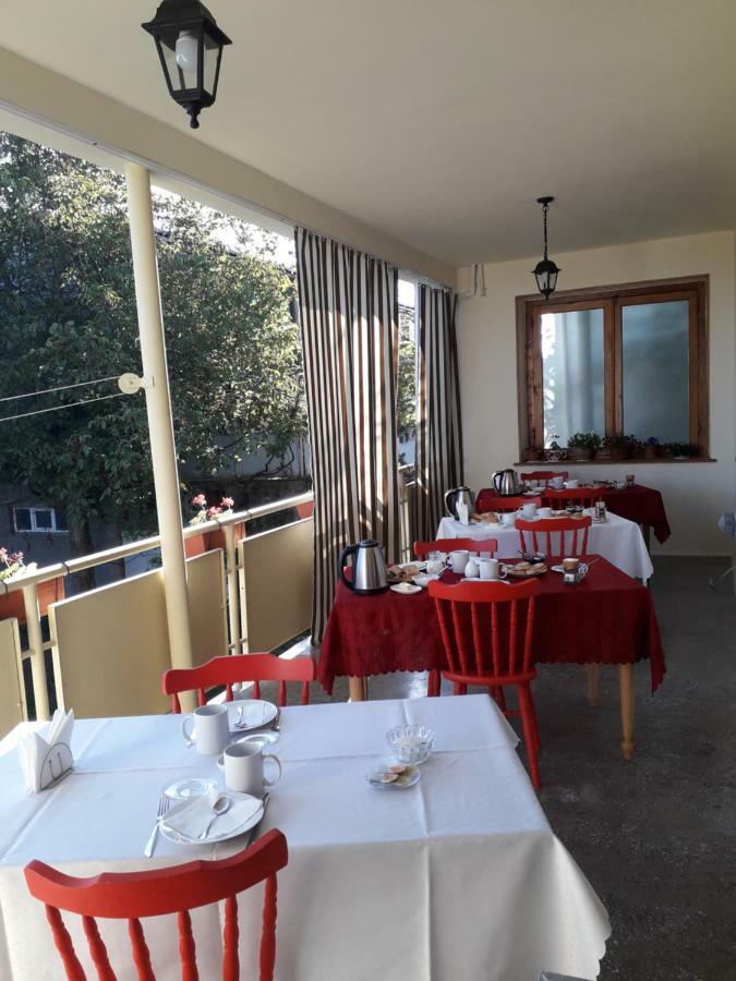 Omsi House Hotel Telavi Buitenkant foto